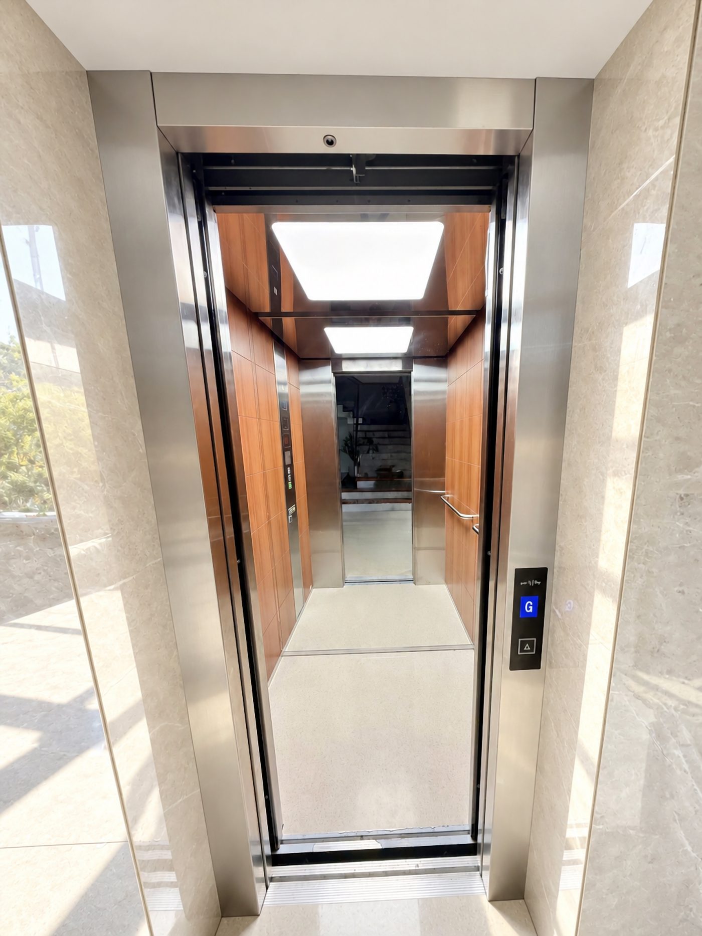 X1 Aria installed in a Vadodara home — landing door open